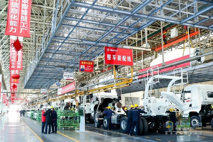 三一重工推出全新换电版isee2-410搅拌车与isee2-416自卸车，引领商用车新能源技术新浪潮